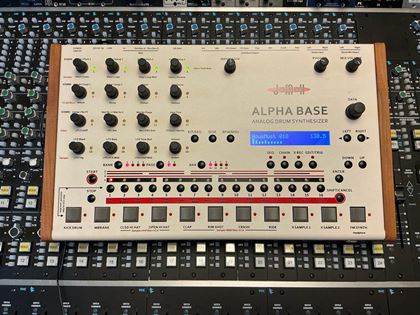 JoMox-Alpha